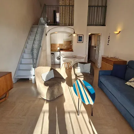 Avec Mezzanine, Piscine, Parking Et Pres De La A - Fr-1-780-81 * Sainte-Maxime